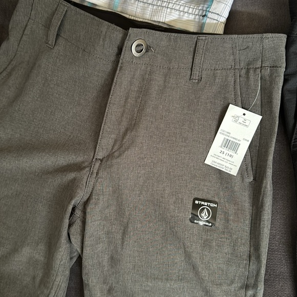 Youth Shorts size 8 and 10. You get all 3. New Volocom - Picture 3 of 7
